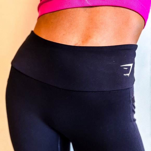 GYMSHARK Black Leggings - Picture 3 of 4